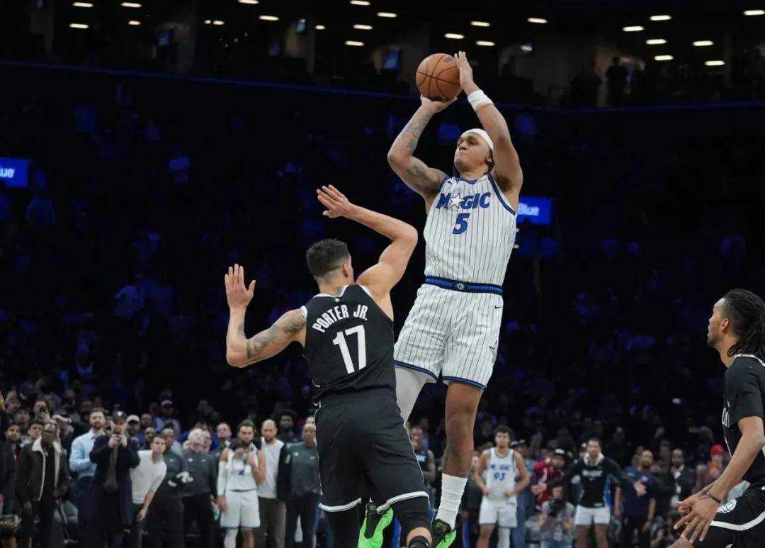 NBA常规赛今夜走向成谜；广州队绝杀压哨；信心回归；临场指挥获称赞的简单介绍