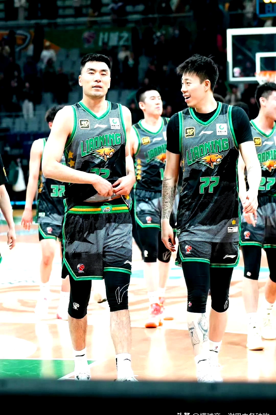 广东宏远训练开放日，冲刺阶段队长鼓劲引欢呼，意甲在即，资深球员宣示担当的简单介绍